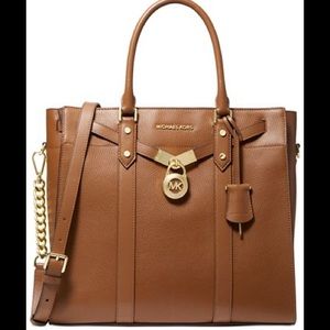 🔥NWT !! Michael Michael Kors Tote !!